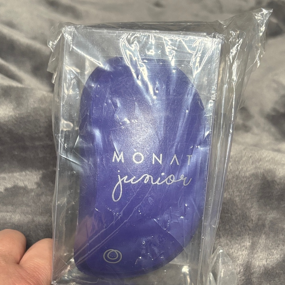 Monat Junior Purple Hairbrush